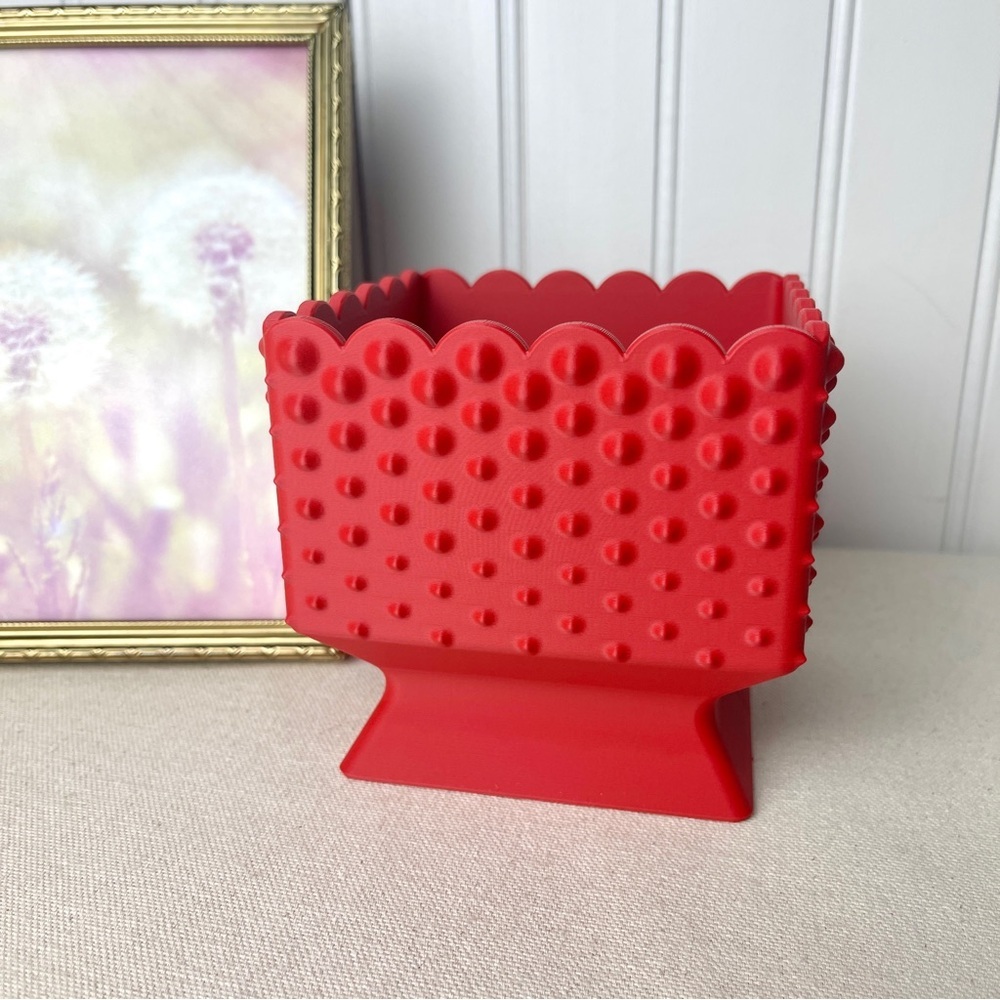 Hobnail Bowl, Small Pedestal Bowl, Decorative Bowl with Scalloped Edge